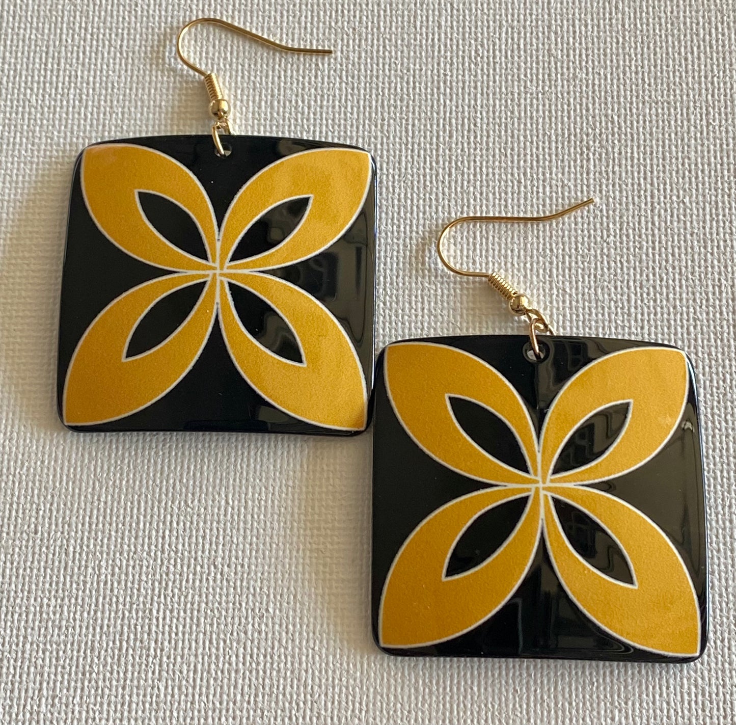 Kupesi Earrings